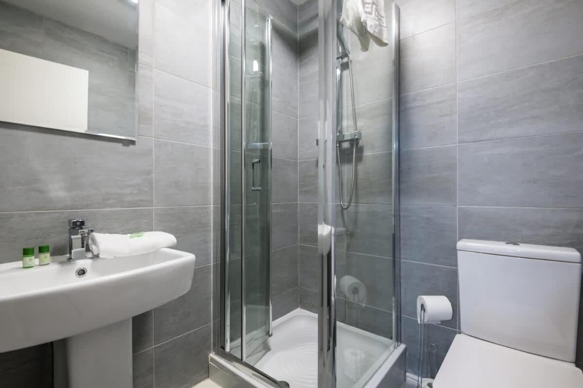 Fabulous Quayside Apartment With Free Parking Liverpool Luaran gambar